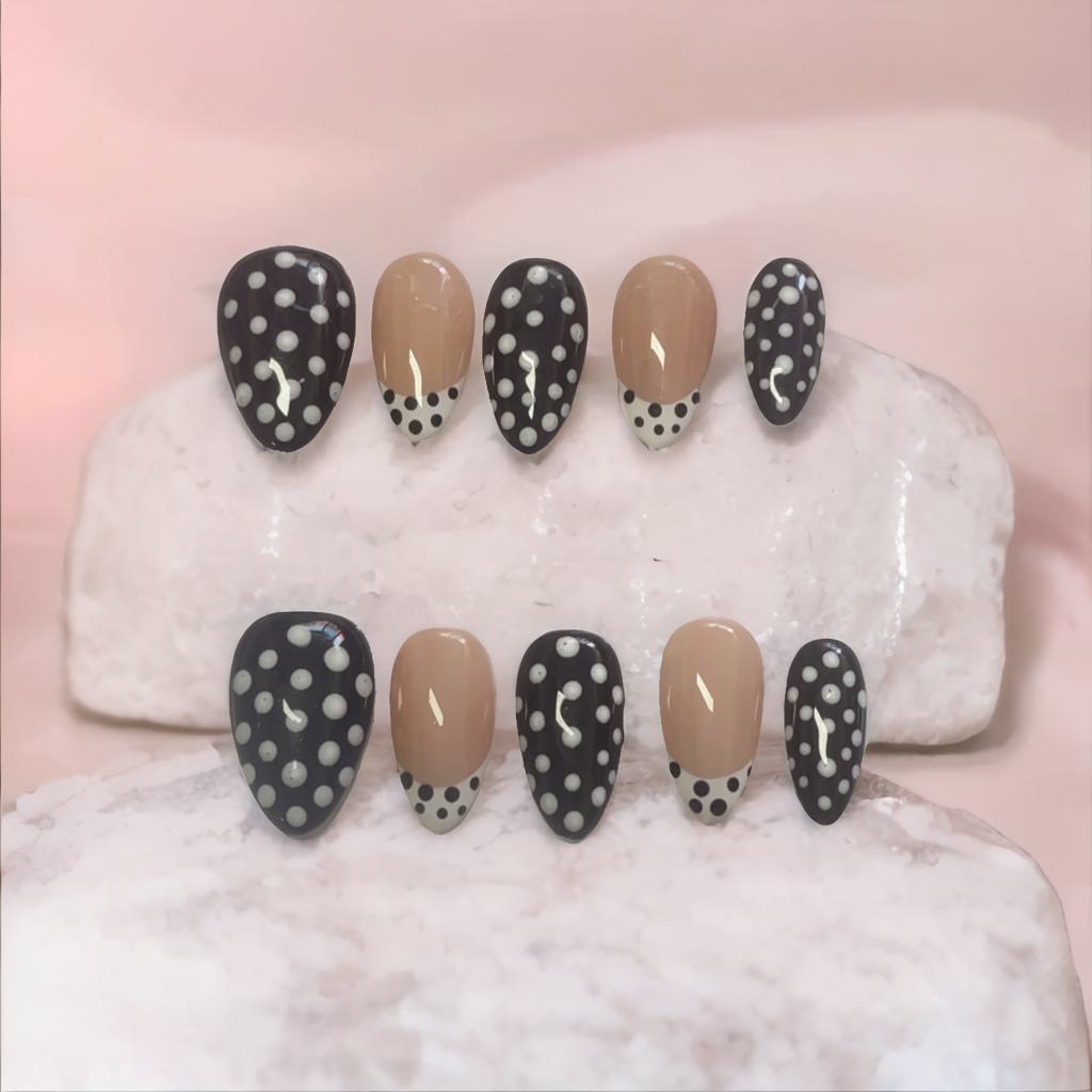 Polka French Elegance