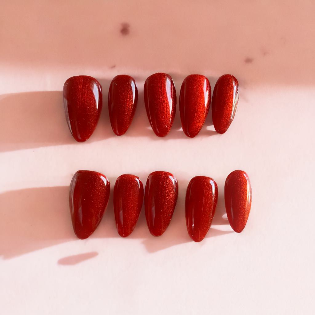 Ruby Eclipse – Cat Eye