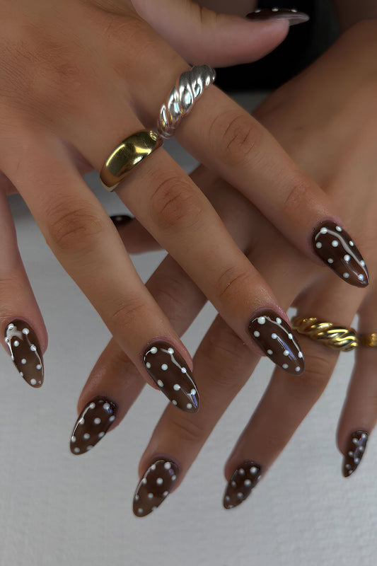 Autumn 2025 Nail Designs – Trendy Inspiration 