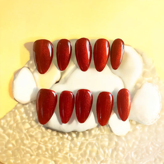 Ruby Eclipse – Cat Eye