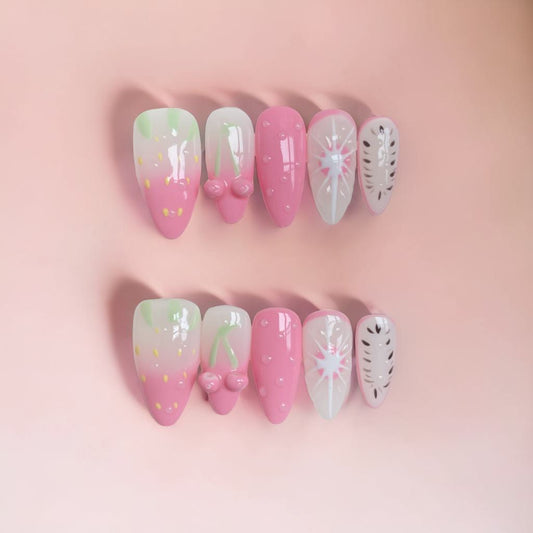 Blush 🌸🍒 Hand made press on nails